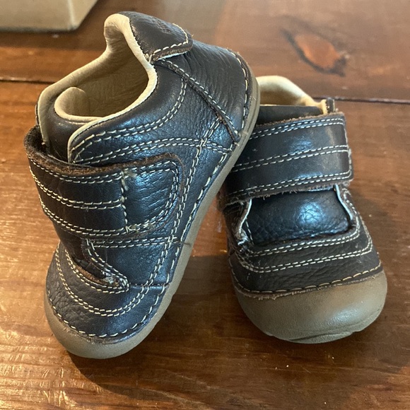 STRIDE RITE soft motion walking shoes - Picture 5 of 6